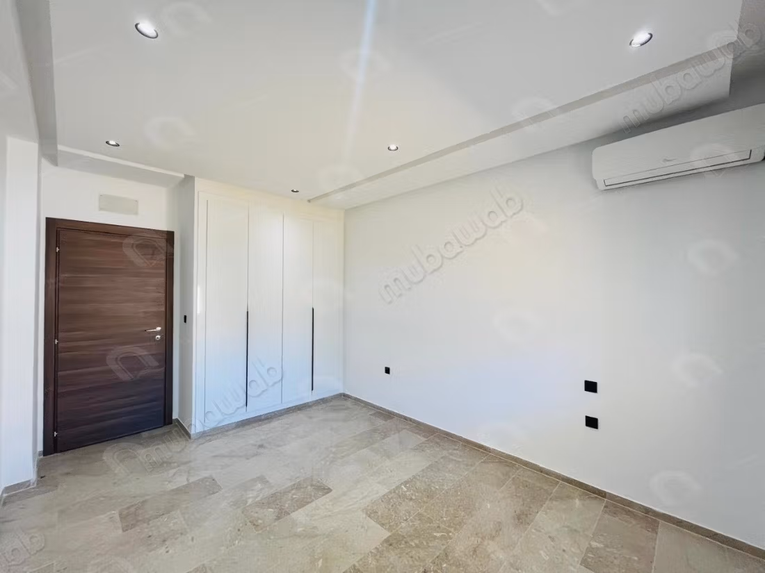 For rent S1 with garden in Chotrana 1