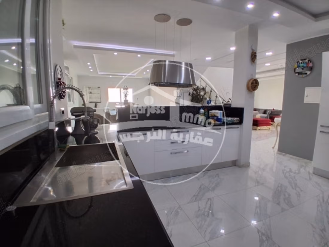 Splendid Triplex for Rent