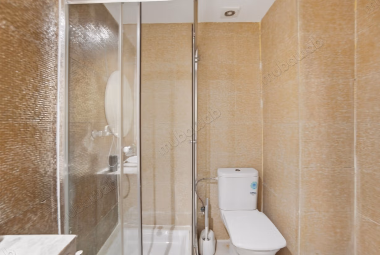 Appartement à louer à Hay Mohammadi – 2 chambres, 2 SDB, salon marocain, piscine & parking sous sol