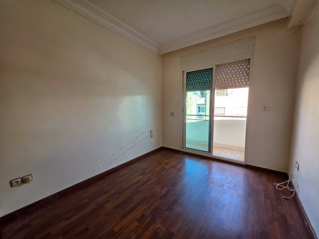 2 bedroom apartment, 75 m², California