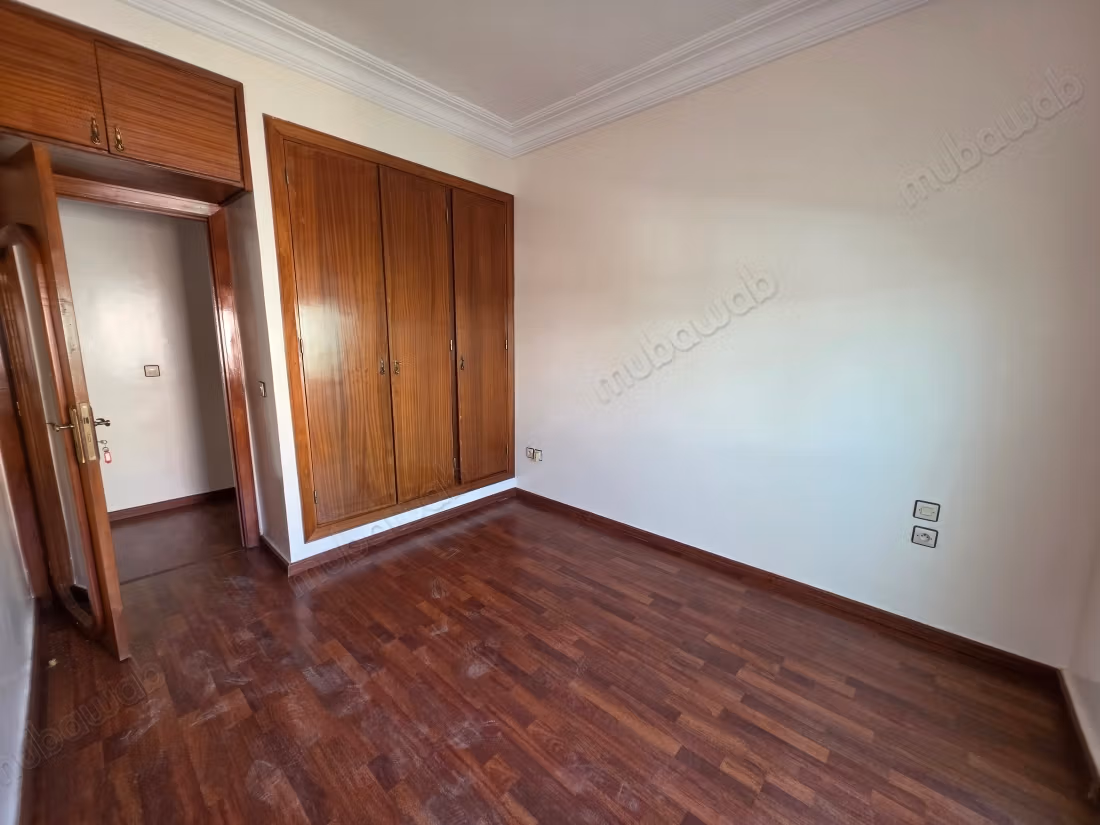 2 bedroom apartment, 75 m², California