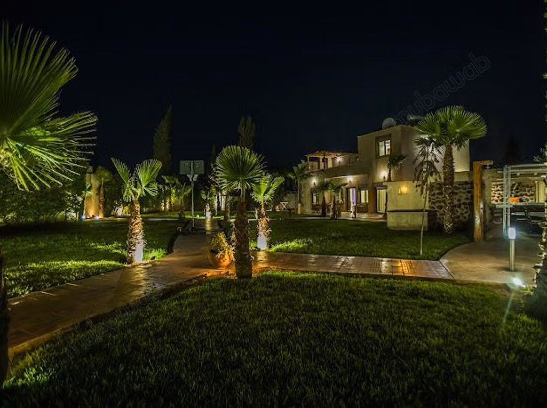 Excellent deal, Double luxury villa with private pools on a 5000 m² plot, Fez Road