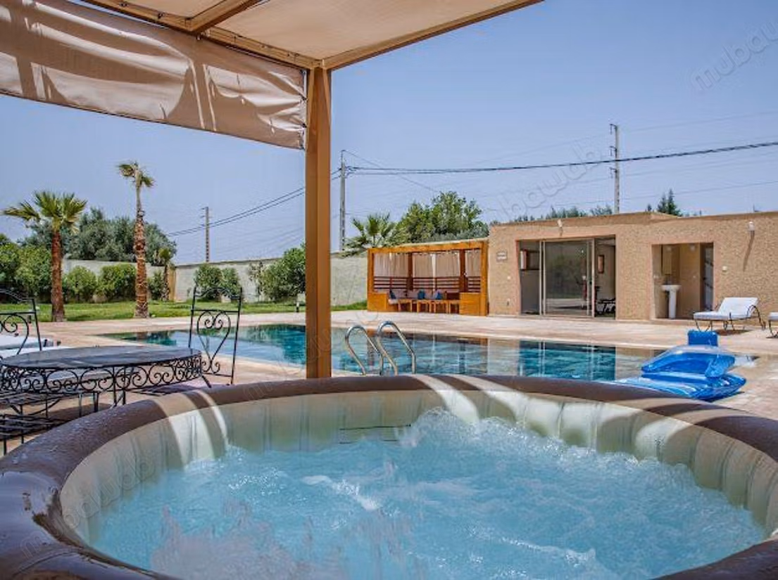 Excellent deal, Double luxury villa with private pools on a 5000 m² plot, Fez Road