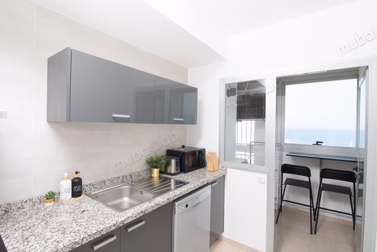 Zeezicht Ontsnapping, Heldere en Elegante Appartement