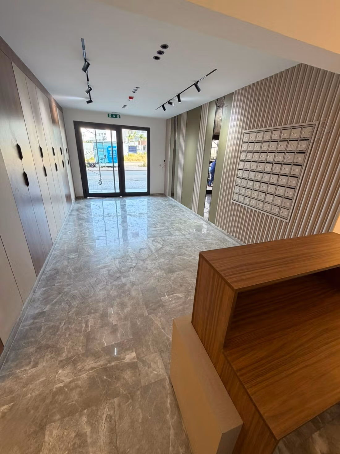 A louer Plateau bureau neuf Quartier Almaz