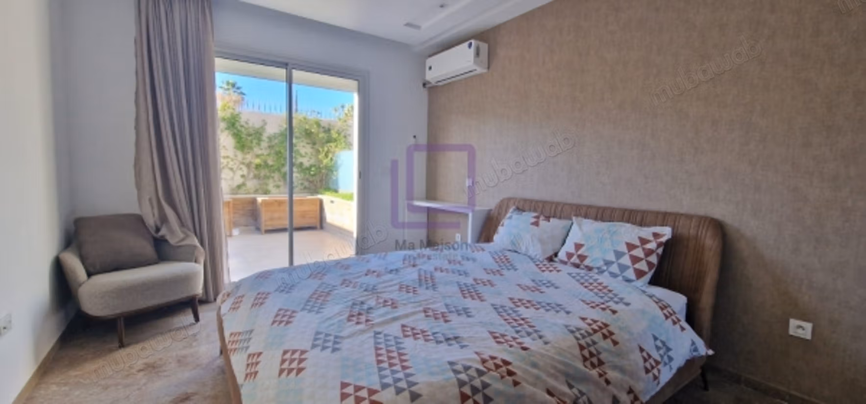 A furnished S1 apartment of 70m² with garden