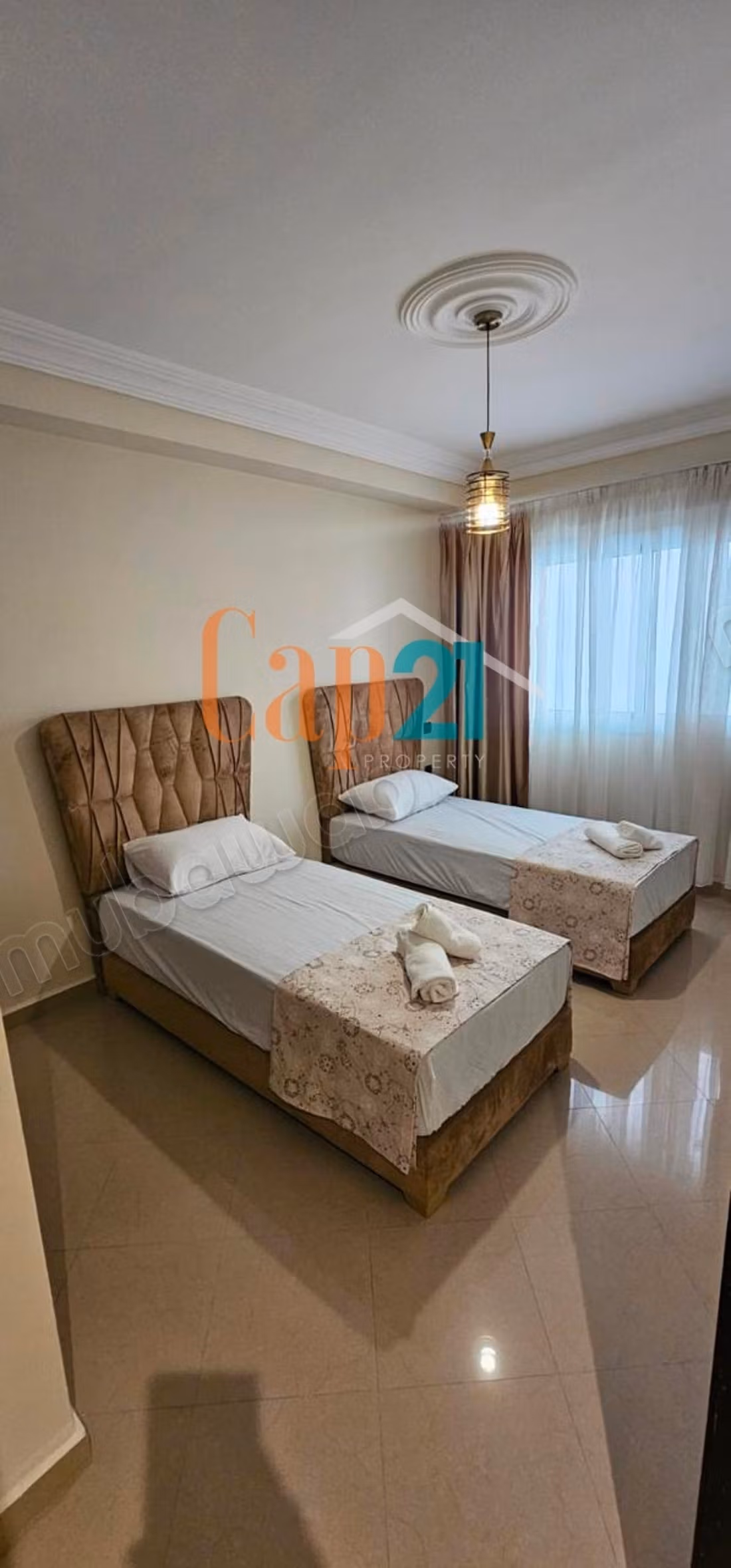 Apartamento amueblado en alquiler con terraza