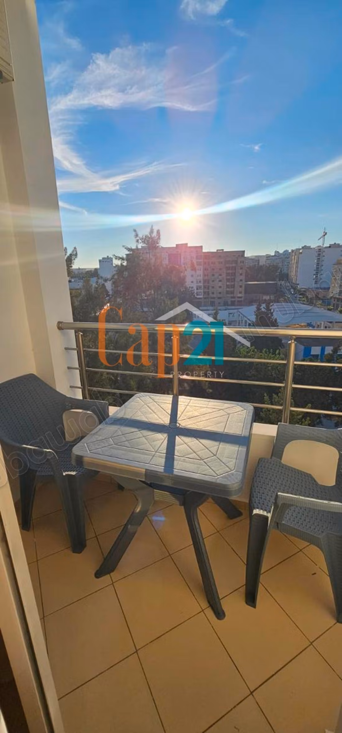 Apartamento amueblado en alquiler con terraza