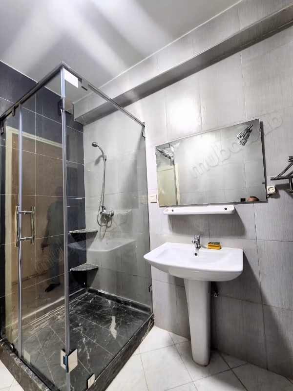 Appartamento 3 camere salotto nel centro città vicino al tram 2