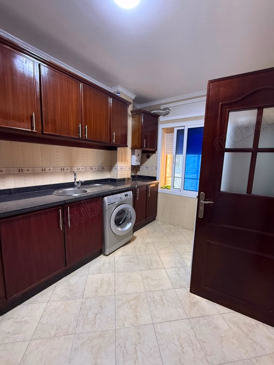  Appartement - Dichtbij het Ontvangstcentrum