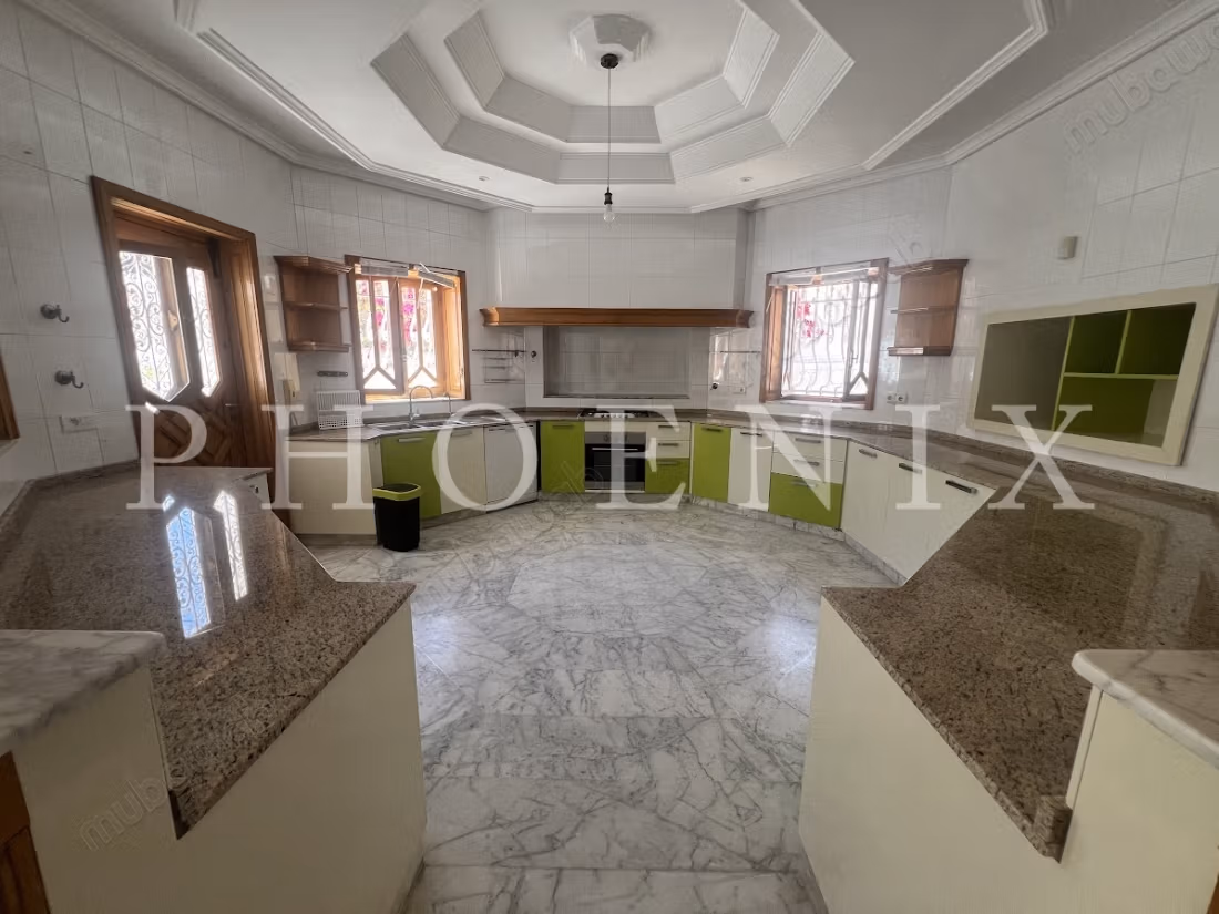 Villa S5 avec piscine à La Marsa