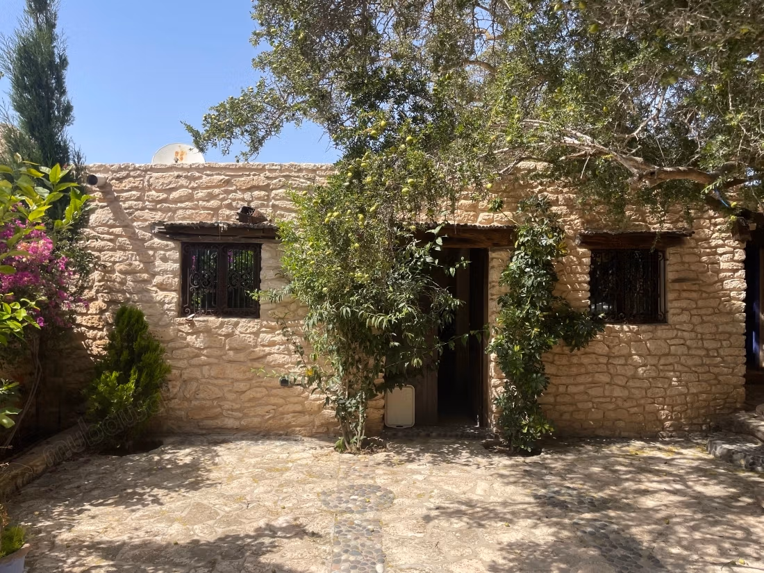 Superb new villa Lahrarta