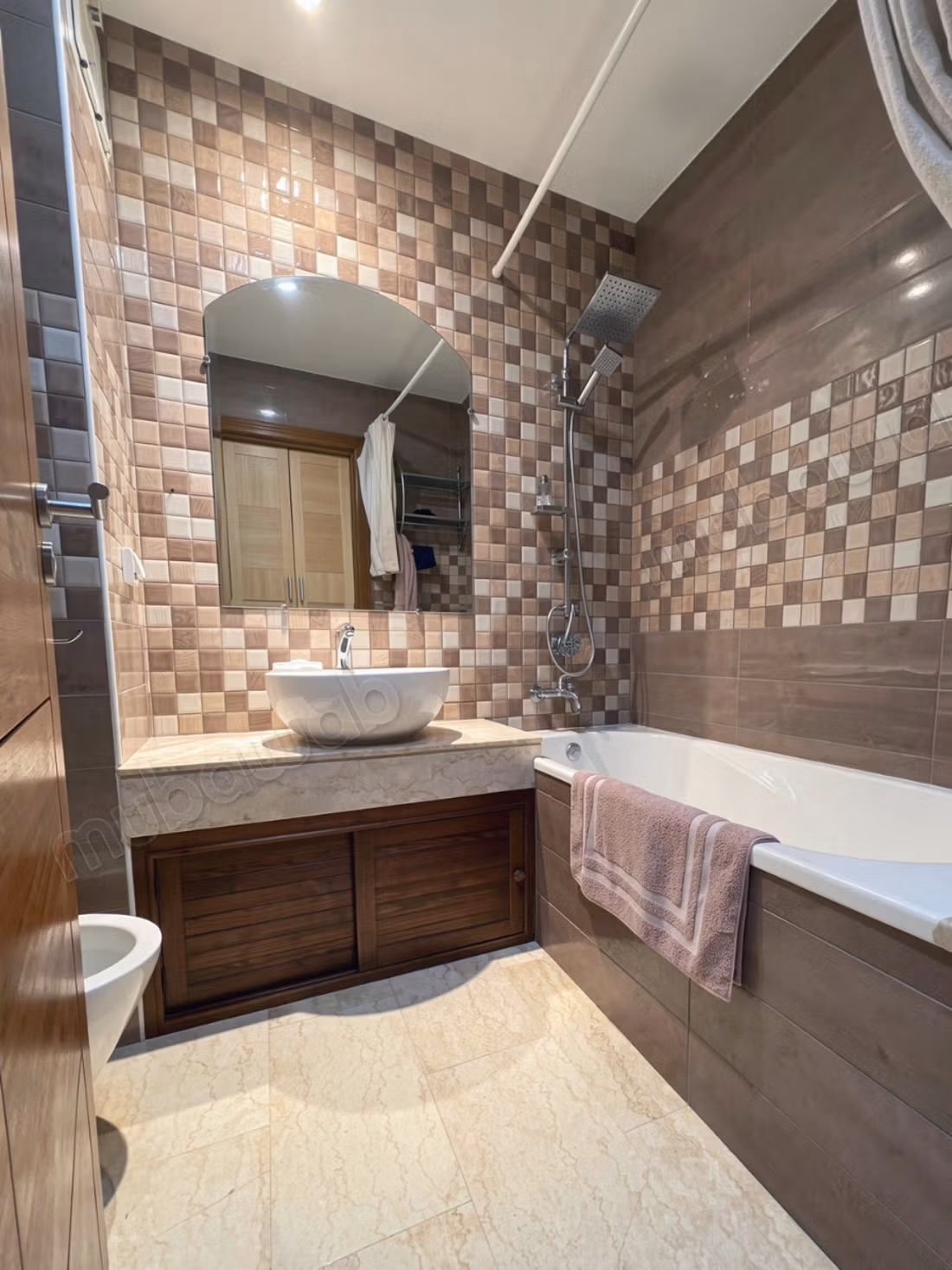 Spacious apartment next to the Hassan Tower