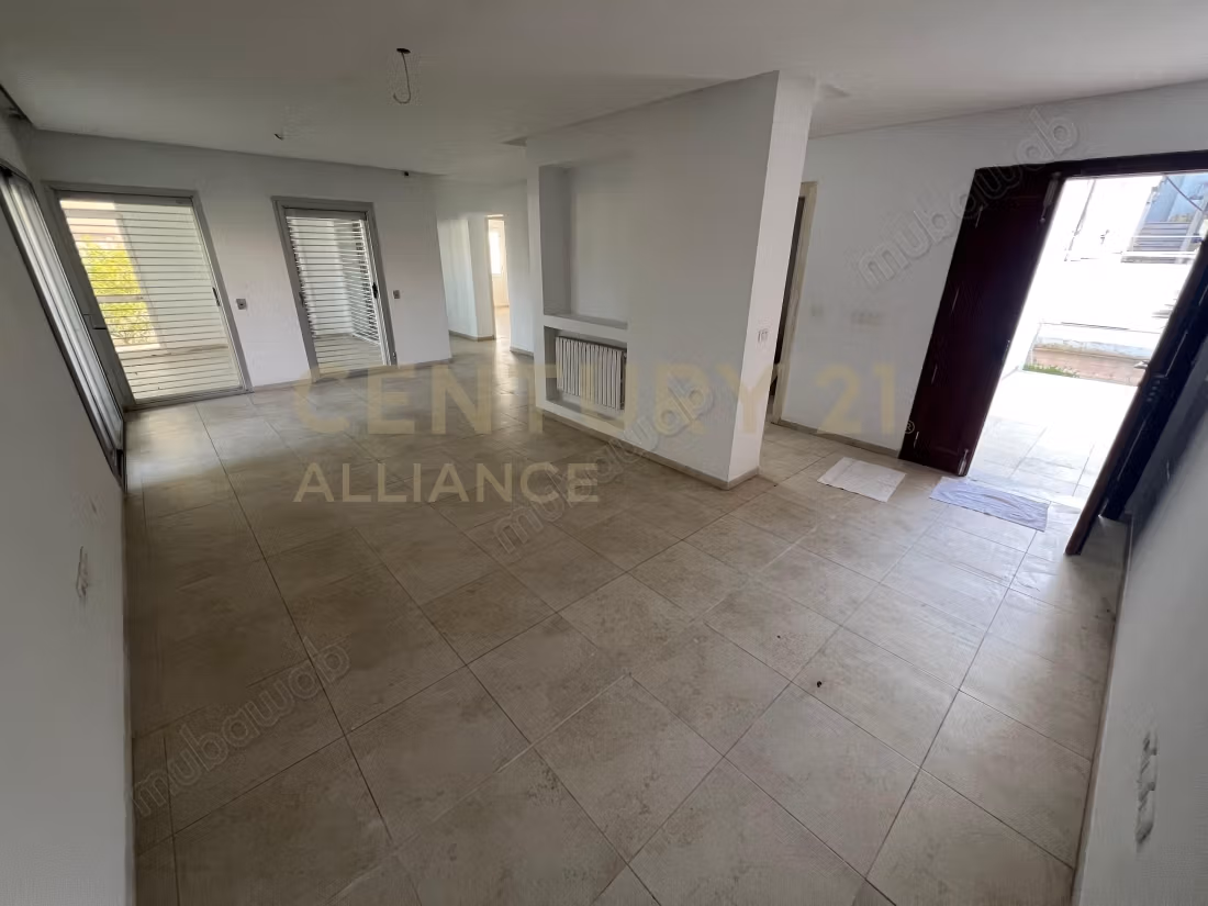 À VENDRE Villa Plain pied à rénover à menzah 5