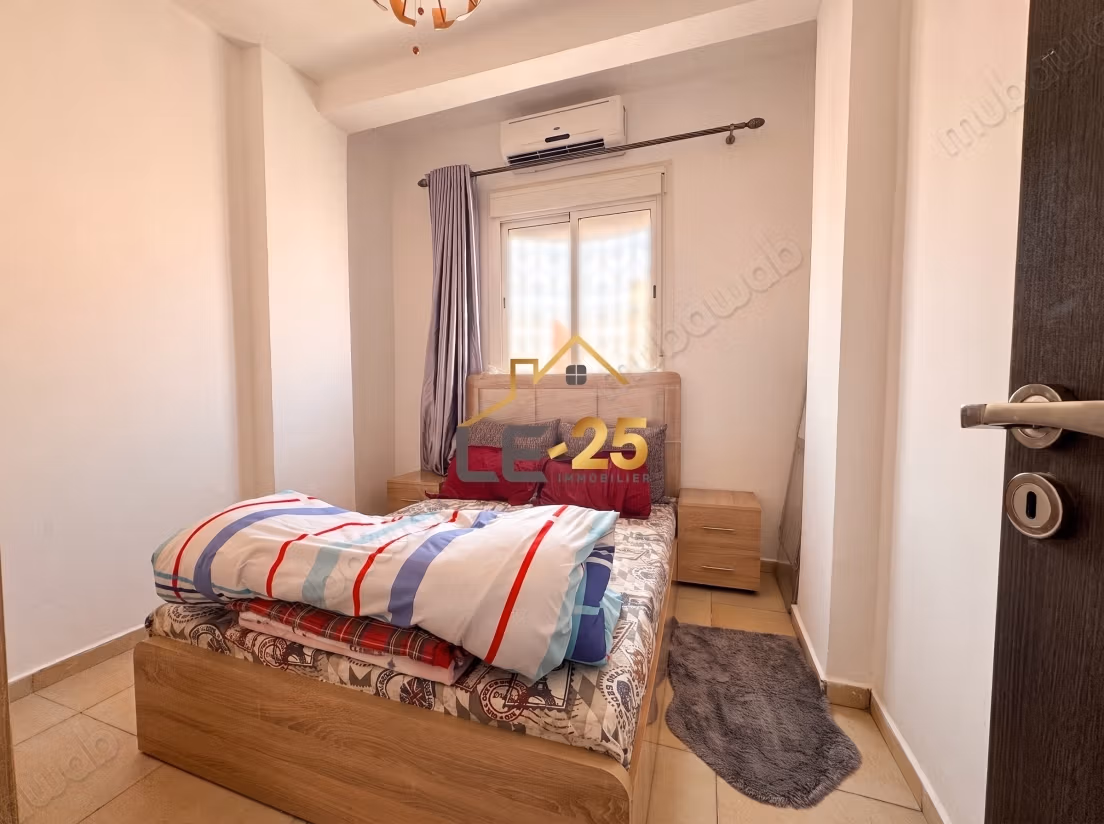 Bel Appartamento con 2 Camere in Diar Marjane