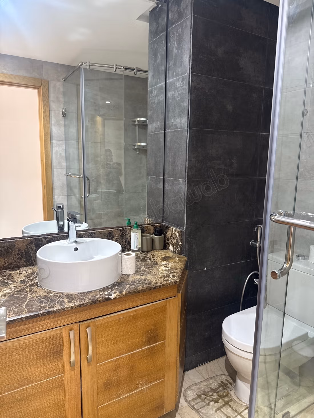 Furnished apartment - 2 bedrooms, Ferme Bretonne Available immediately