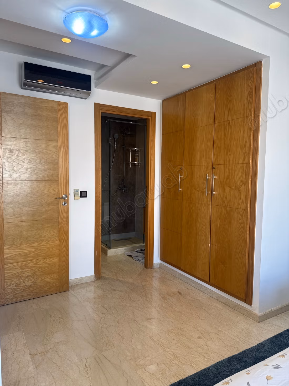 Furnished apartment - 2 bedrooms, Ferme Bretonne Available immediately