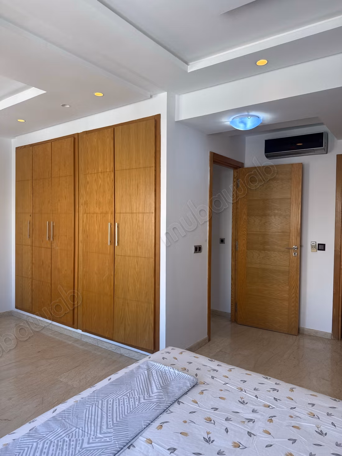 Furnished apartment - 2 bedrooms, Ferme Bretonne Available immediately