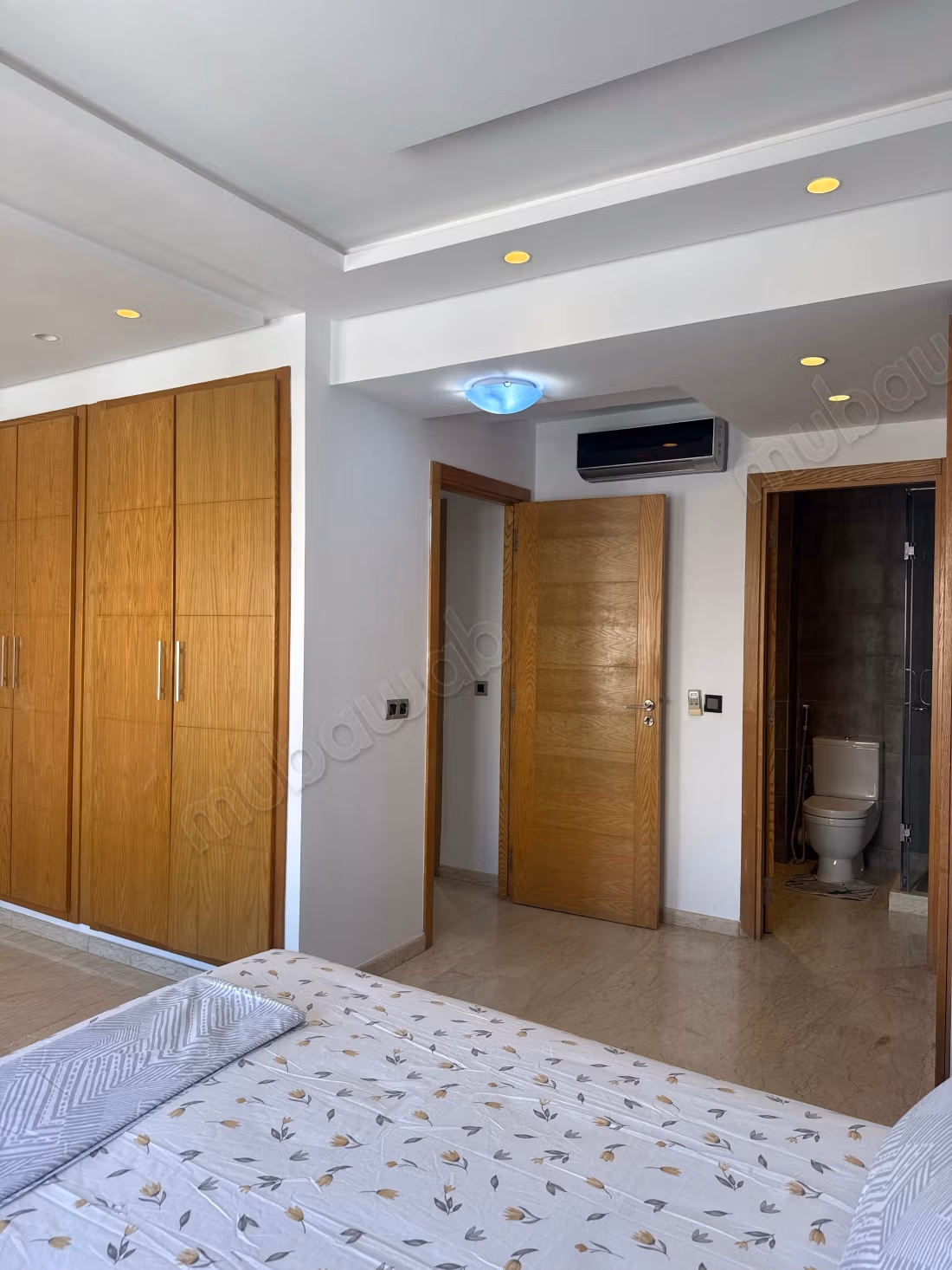 Furnished apartment - 2 bedrooms, Ferme Bretonne Available immediately