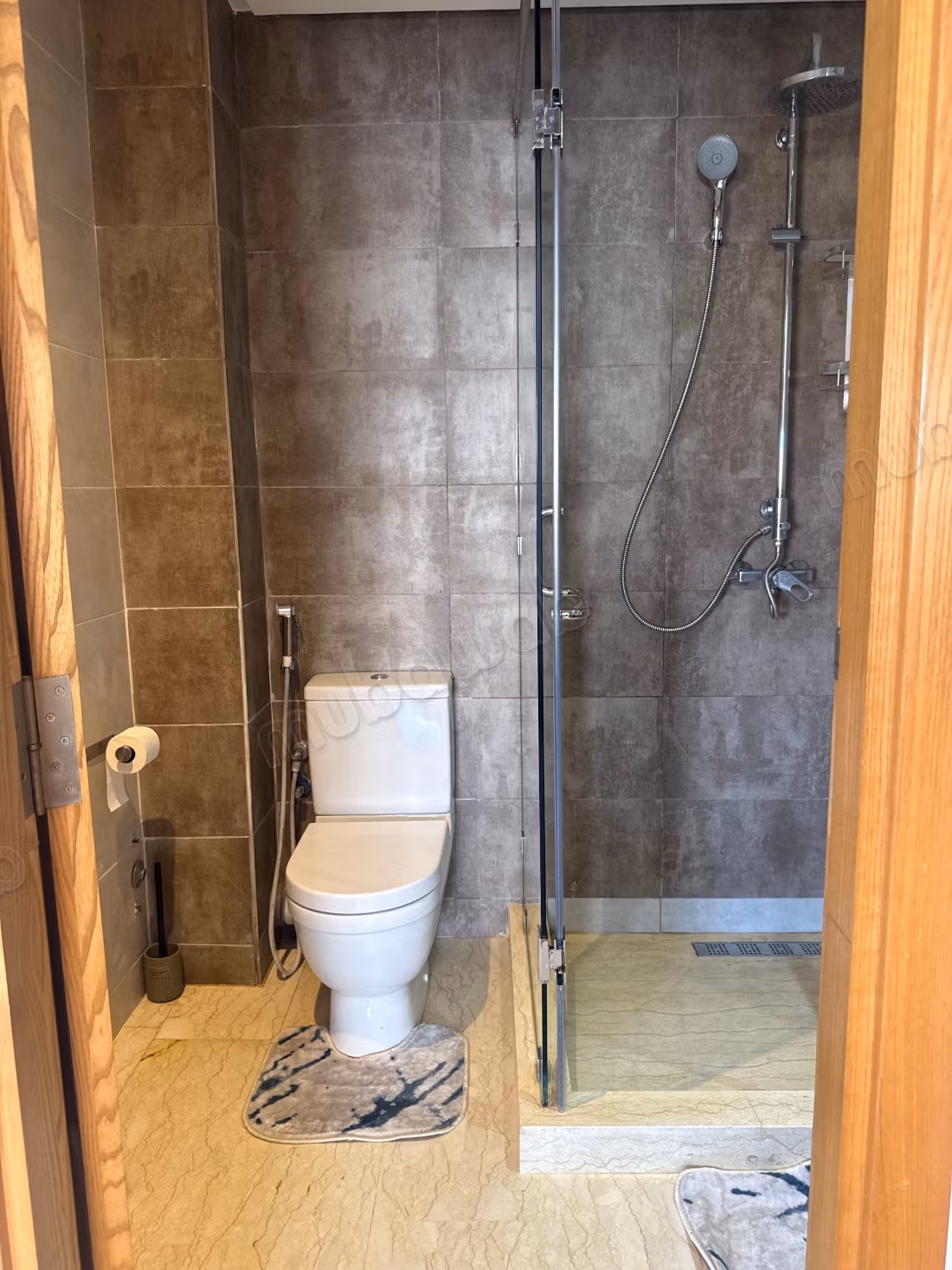 Furnished apartment - 2 bedrooms, Ferme Bretonne Available immediately