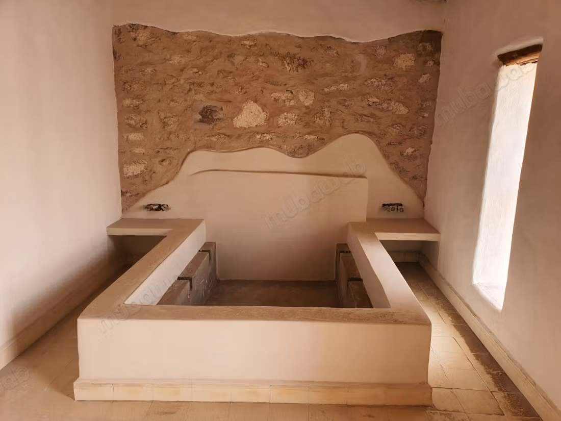 Somptueuse villa à vendre à Douar Laarab. Surface totale 3100 m². Piscine et cheminée