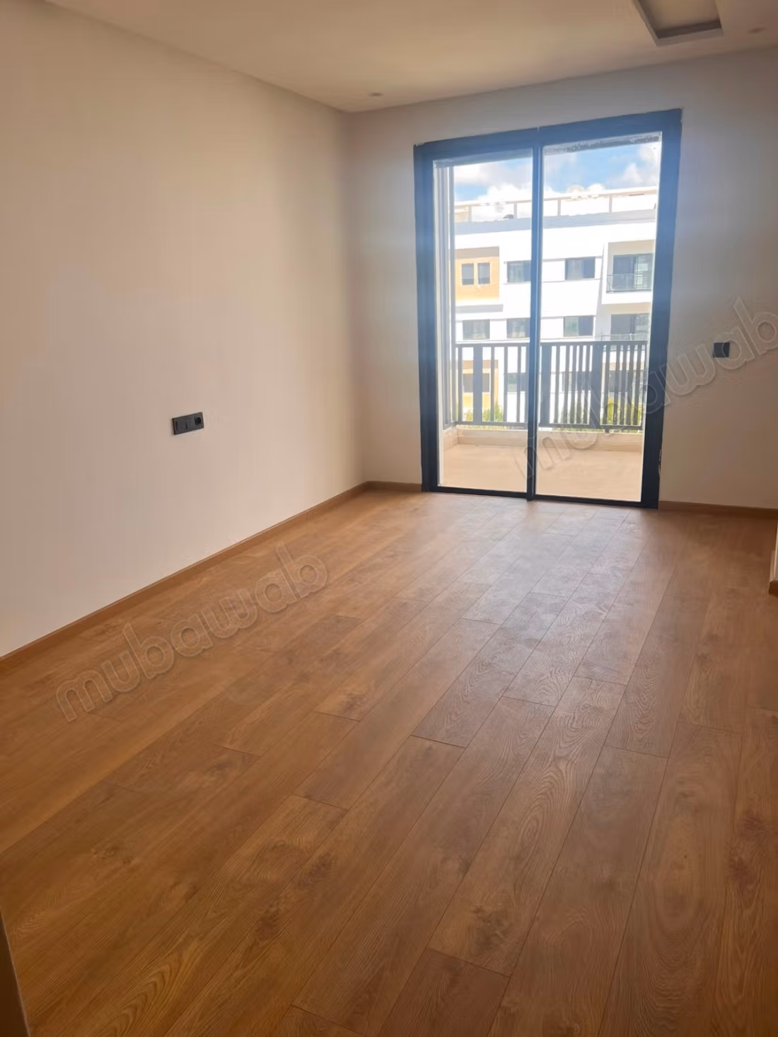 For rent - New 3-bedroom apartment, recent residence