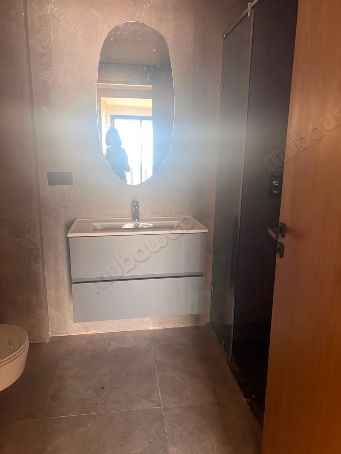 For rent - New 3-bedroom apartment, recent residence