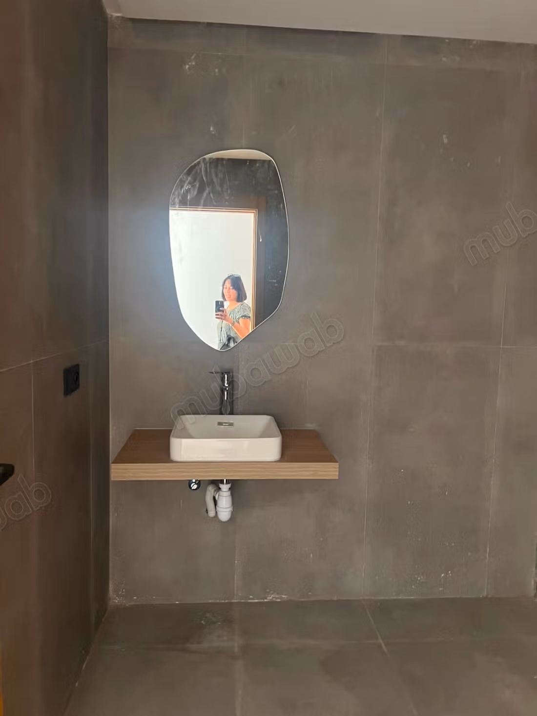 For rent - New 3-bedroom apartment, recent residence
