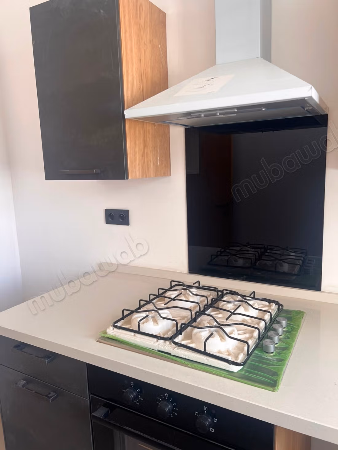 For rent - New 3-bedroom apartment, recent residence