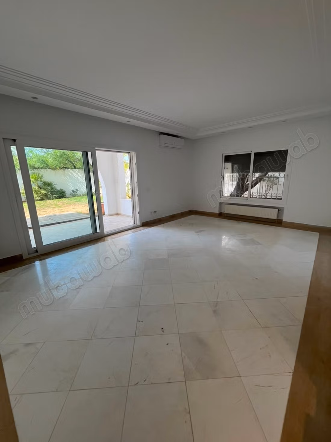 Appartement de prestige avec jardin à La Marina