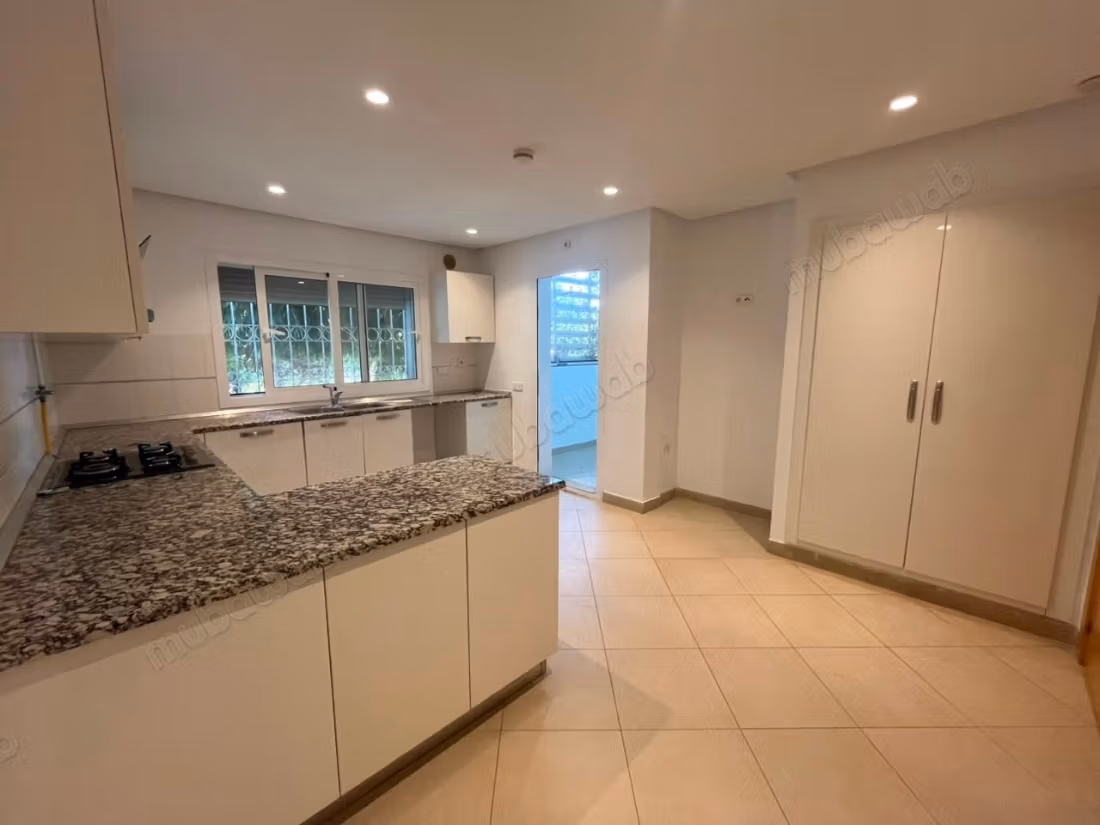 Appartement de prestige avec jardin à La Marina