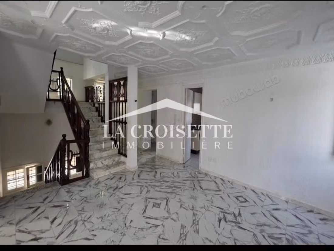 Villa S4 con giardino a La Marsa