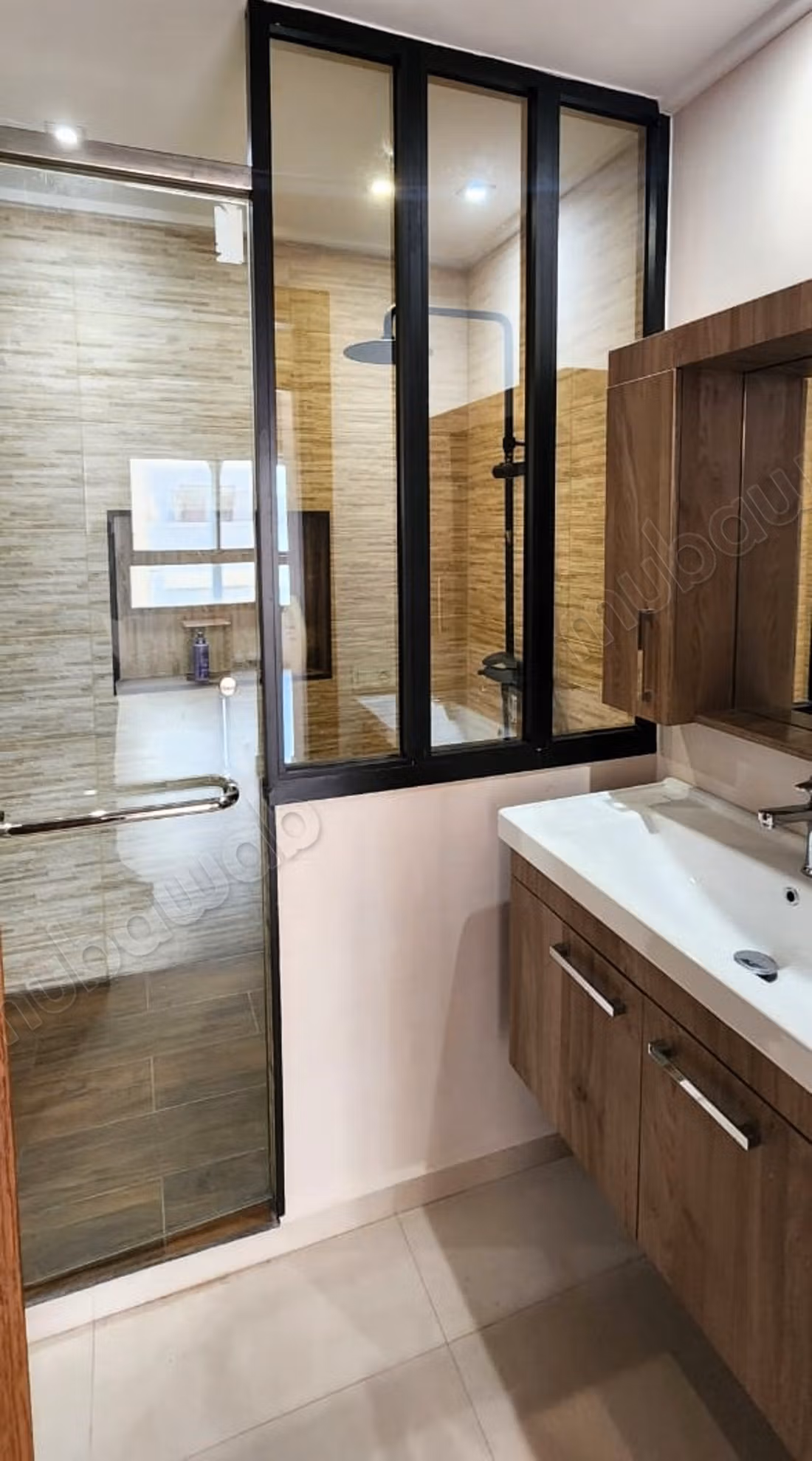 Luxe Gemeubileerd Appartement van 100m2 in de Wijk Racine