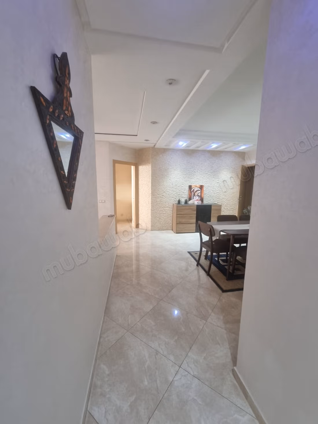 Beautiful apartment for sale in Riyad Salam. 4 rooms. Secure residence equipped with a satellite channel receiving system.