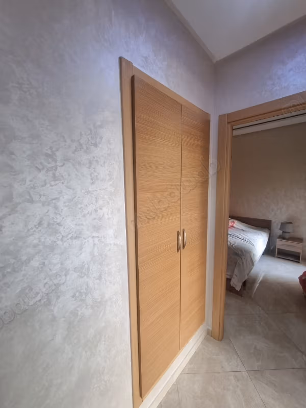 Beautiful apartment for sale in Riyad Salam. 4 rooms. Secure residence equipped with a satellite channel receiving system.