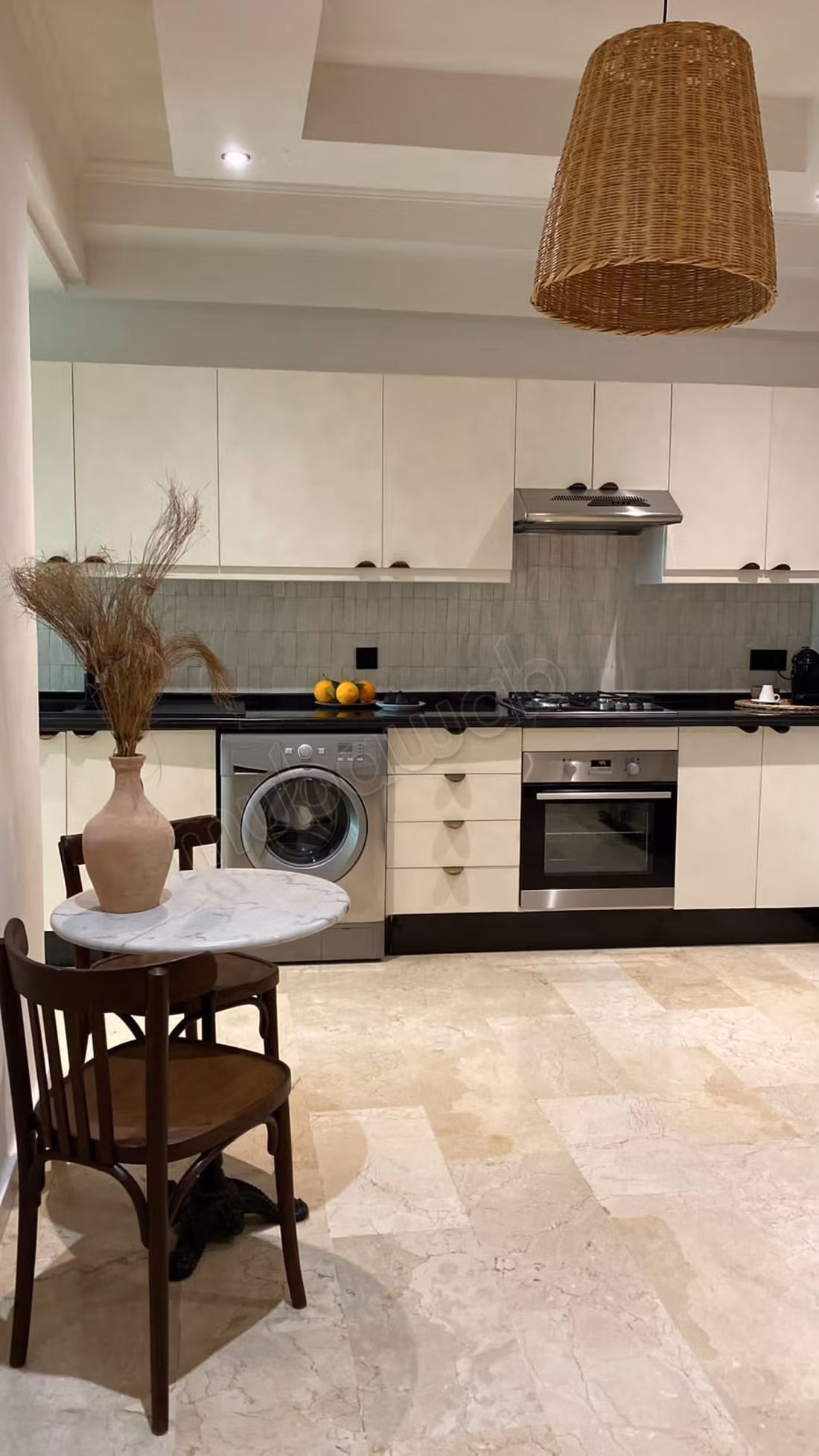 Superbo appartamento in affitto a Triangle d'Or. 2 belle camere. Ben arredato