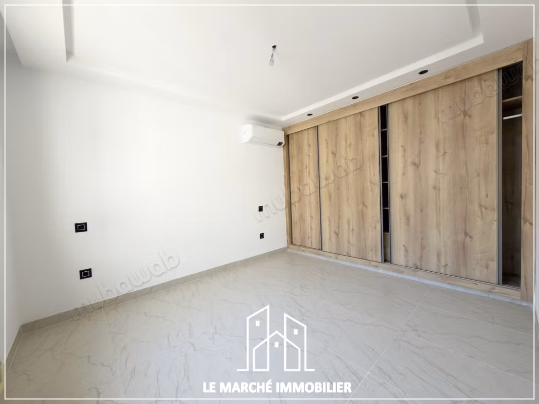 A vendre s2 de 127 m au menzah 9c