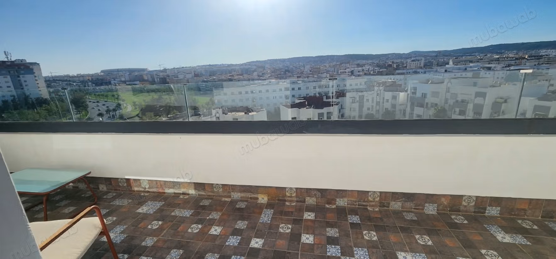 Gemeubileerd Appartement 3 Slaapkamers Te Huren per Dag