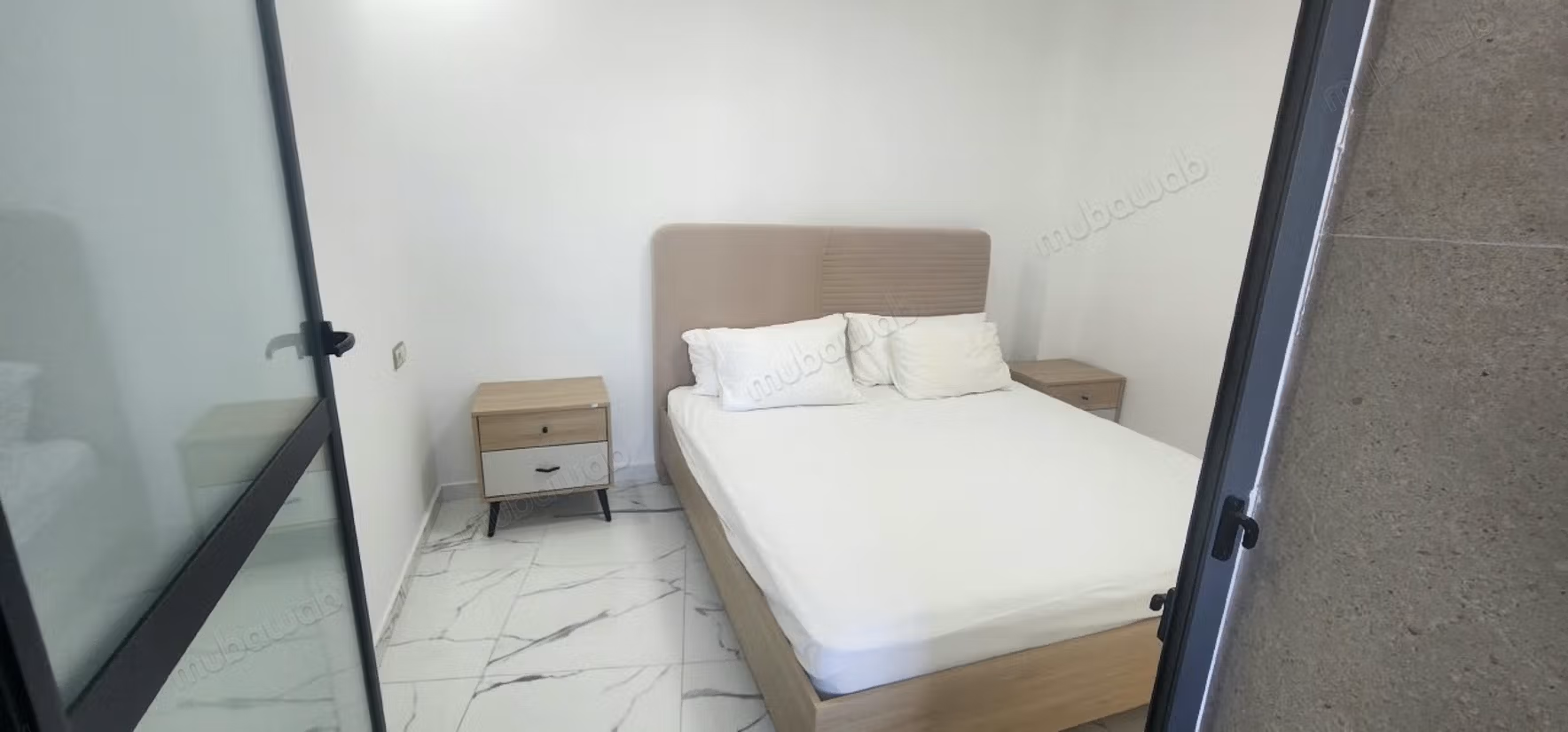 Gemeubileerd Appartement 3 Slaapkamers Te Huren per Dag