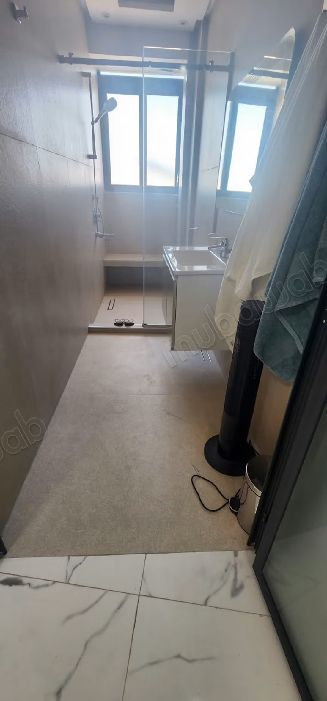 Gemeubileerd Appartement 3 Slaapkamers Te Huren per Dag