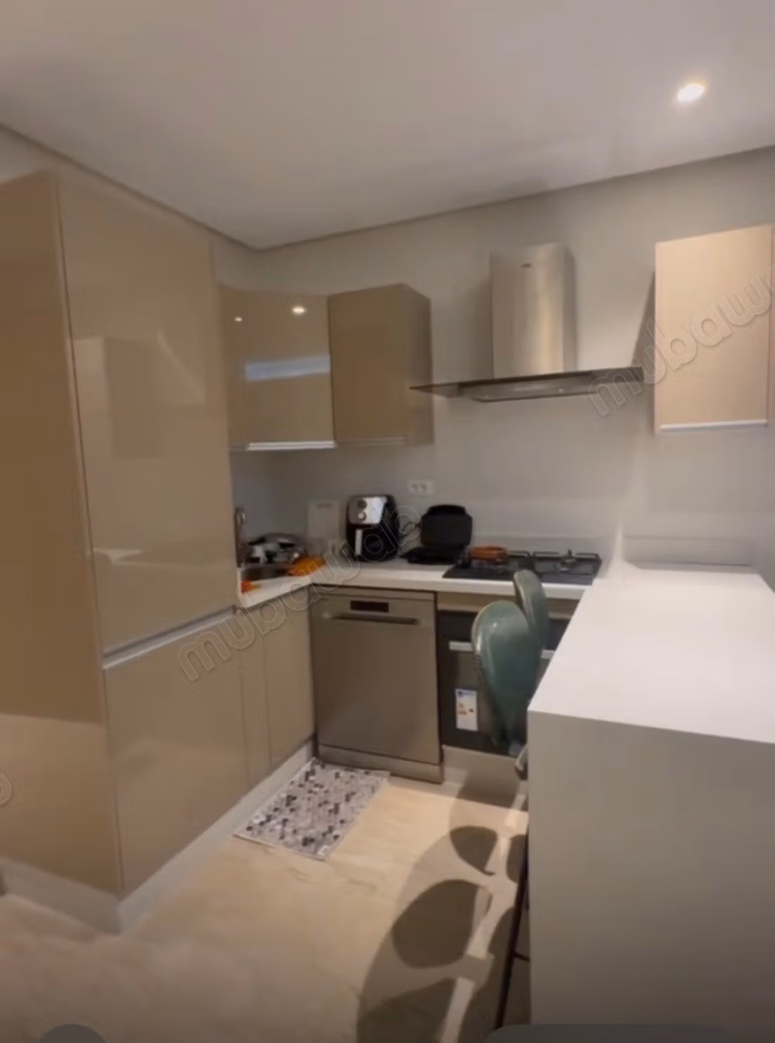 Bellissimo studio arredato all'Oasis a lungo termine