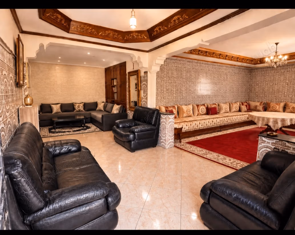 Villa te koop in Hay Al Hanaa 280 meter
