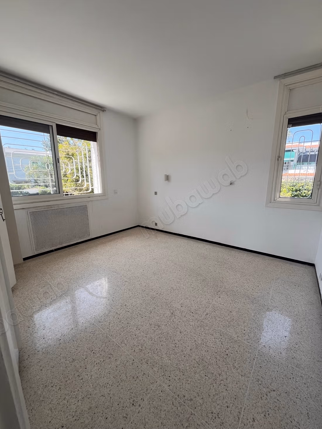 Magnifica Villa in Affitto a Cil con Grande Giardino e Piscina