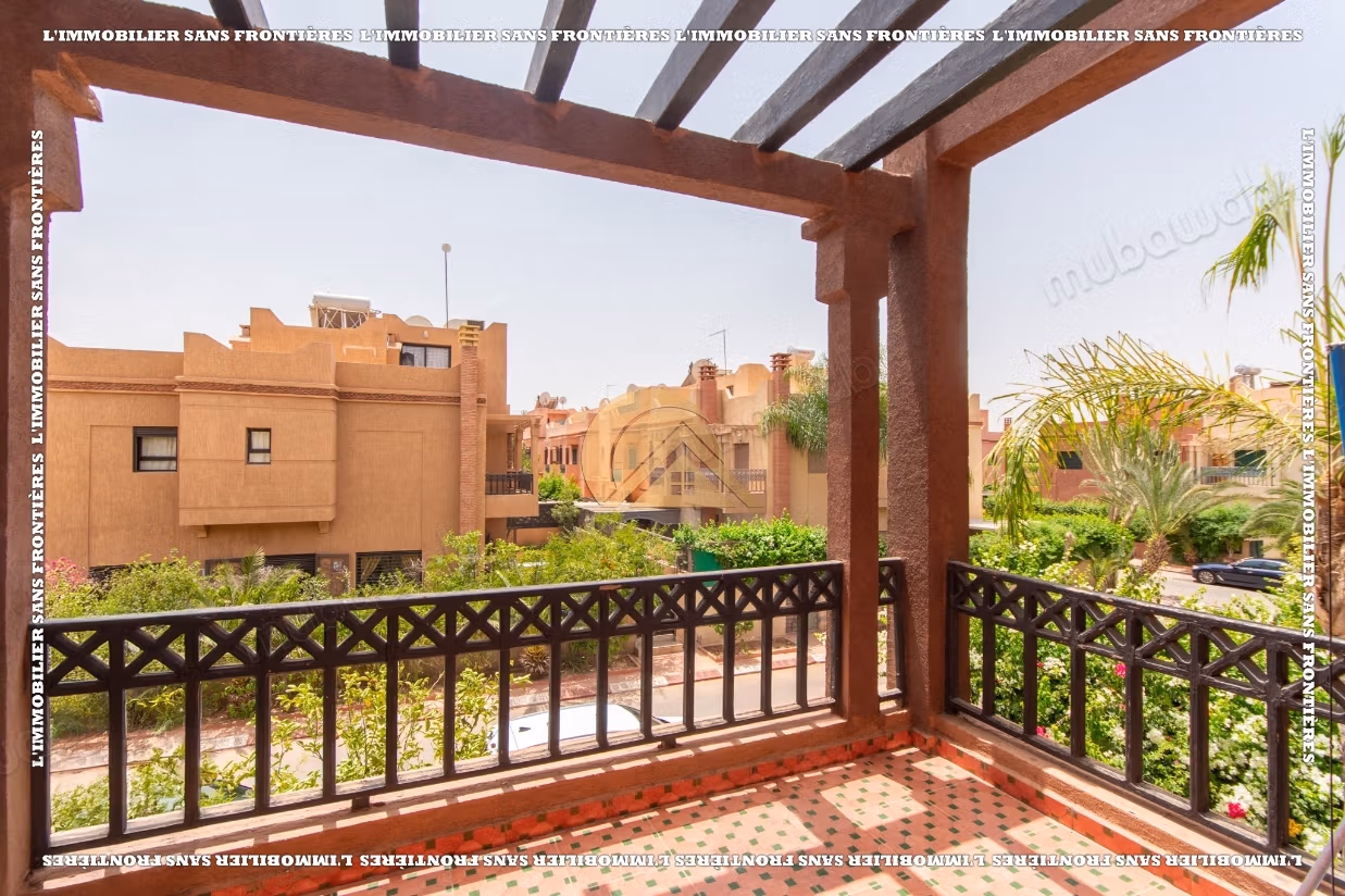 Empty villa for sale in Targa, Marrakech – Private garden – 195 m²