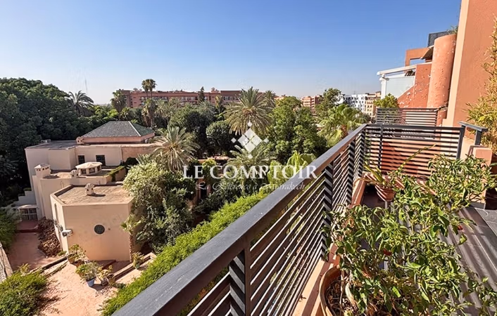Duplex a saisir vue imprenable – majorelle