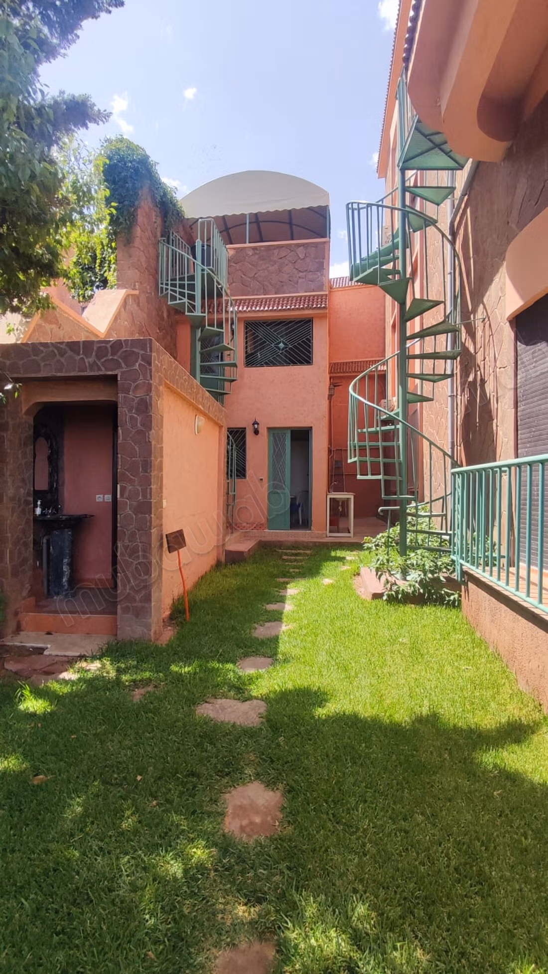 Casa a appartamenti eccezionale