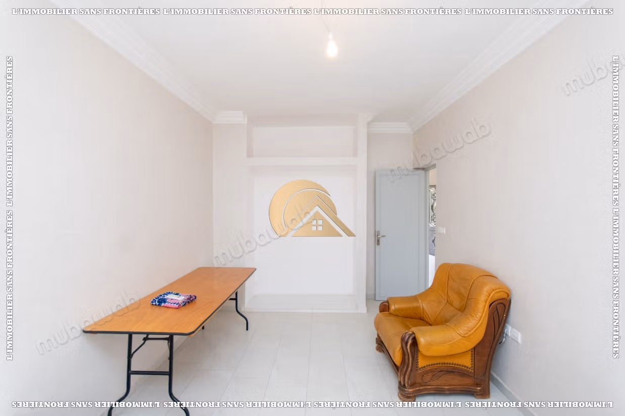 Empty villa for sale in Targa, Marrakech – Private pool – Land 400 m²