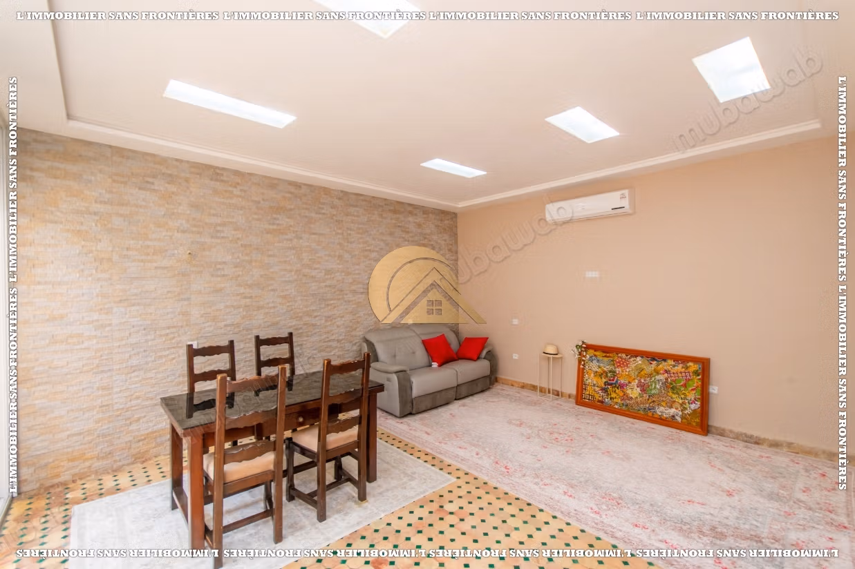 Empty villa for sale in Targa, Marrakech – Private pool – Land 400 m²