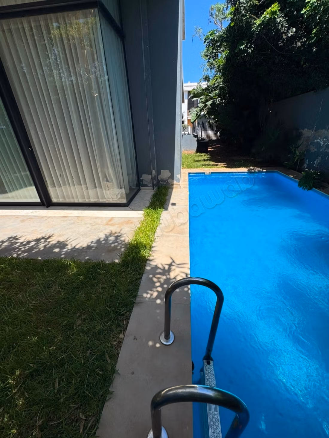 Villa completamente renovada en venta en Dar Bouazza