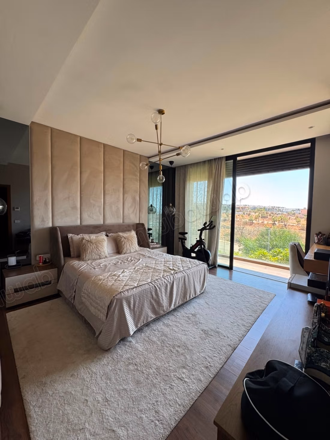 Villa completamente renovada en venta en Dar Bouazza